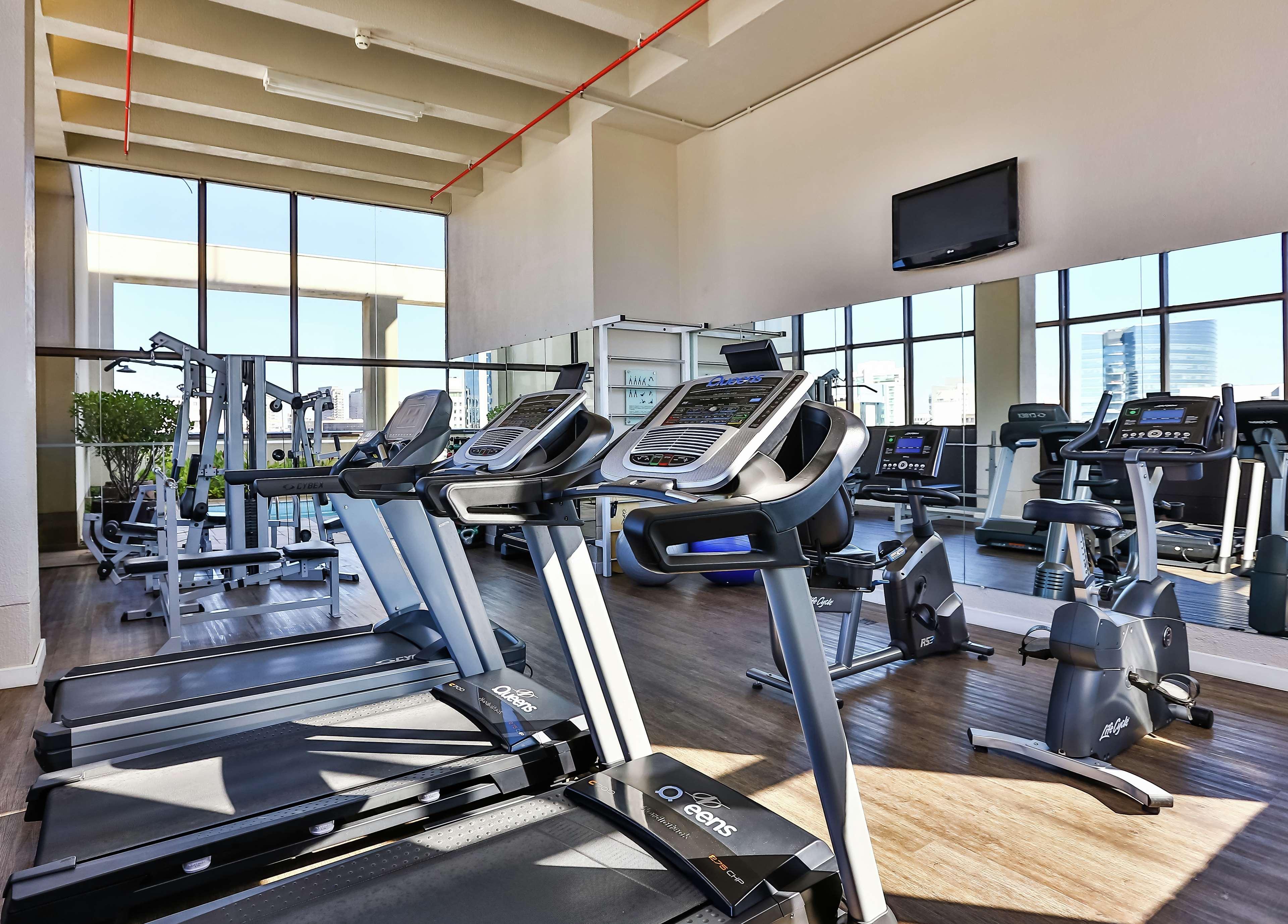 Double Tree By Hilton Sao Paulo Itaim Hotel Exterior photo The gym at the hotel